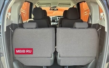 Honda Freed II, 2022 год, 1 250 000 рублей, 14 фотография