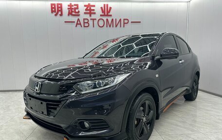Honda Vezel, 2022 год, 1 630 000 рублей, 1 фотография