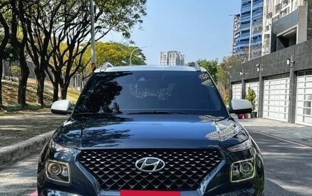 Hyundai Venue I, 2022 год, 1 350 000 рублей, 2 фотография