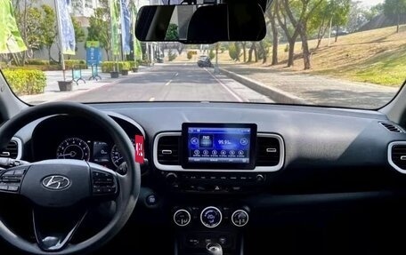 Hyundai Venue I, 2022 год, 1 350 000 рублей, 17 фотография