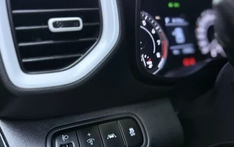 Hyundai Venue I, 2022 год, 1 300 000 рублей, 10 фотография