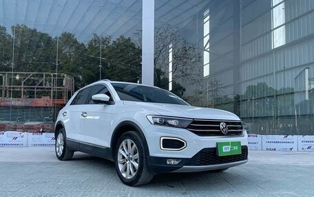 Volkswagen T-Roc I, 2022 год, 1 530 000 рублей, 3 фотография