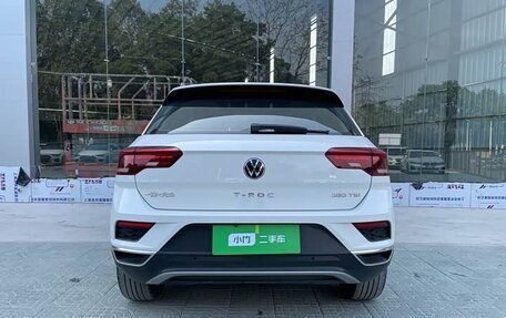 Volkswagen T-Roc I, 2022 год, 1 530 000 рублей, 6 фотография