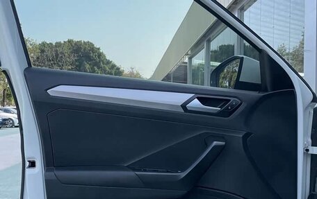 Volkswagen T-Roc I, 2022 год, 1 530 000 рублей, 18 фотография