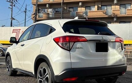 Honda Vezel, 2020 год, 1 640 000 рублей, 6 фотография