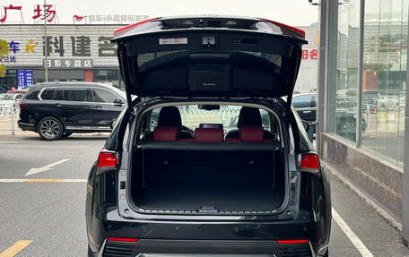 Lexus NX I, 2017 год, 2 700 008 рублей, 16 фотография