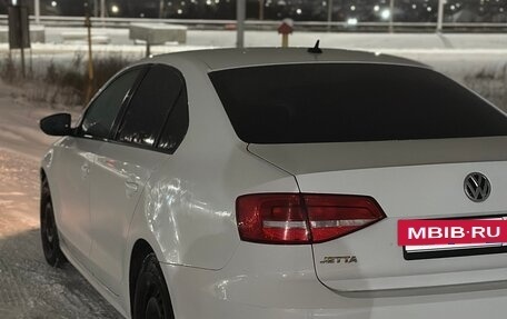 Volkswagen Jetta VI, 2015 год, 860 000 рублей, 4 фотография