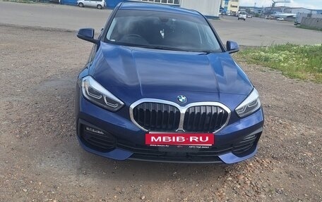 BMW 1 серия, 2019 год, 1 599 000 рублей, 3 фотография