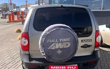 Chevrolet Niva I рестайлинг, 2015 год, 700 000 рублей, 3 фотография