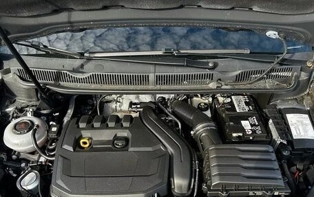 Volkswagen Touran III, 2023 год, 1 450 000 рублей, 8 фотография