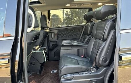 Honda Elysion, 2024 год, 6 300 000 рублей, 20 фотография