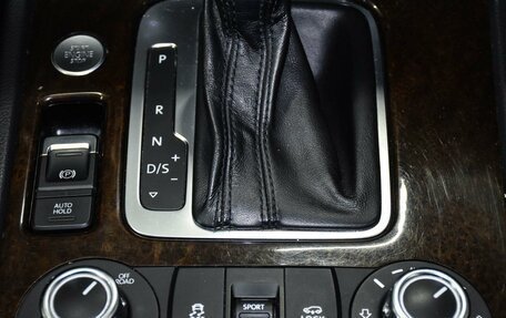 Volkswagen Touareg III, 2013 год, 2 699 000 рублей, 24 фотография