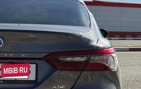 Toyota Camry, 2021 год, 3 275 000 рублей, 11 фотография