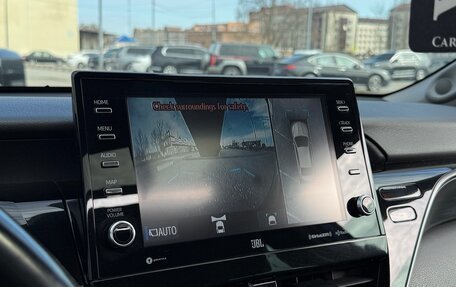 Toyota Camry, 2021 год, 3 275 000 рублей, 18 фотография