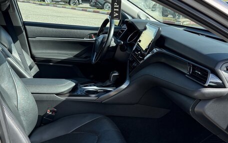 Toyota Camry, 2021 год, 3 275 000 рублей, 33 фотография