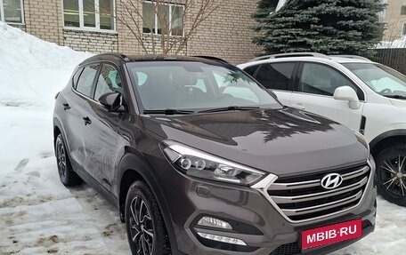 Hyundai Tucson III, 2018 год, 2 350 000 рублей, 1 фотография
