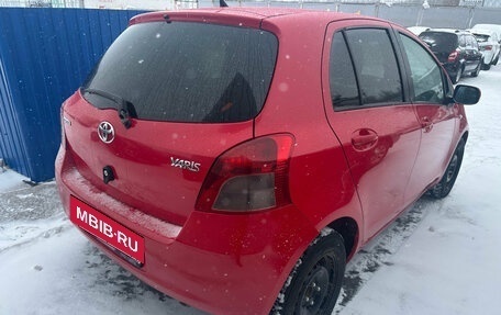 Toyota Yaris III рестайлинг, 2007 год, 487 000 рублей, 3 фотография