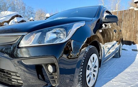 KIA Rio IV, 2018 год, 1 415 000 рублей, 4 фотография