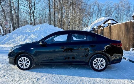 KIA Rio IV, 2018 год, 1 415 000 рублей, 9 фотография