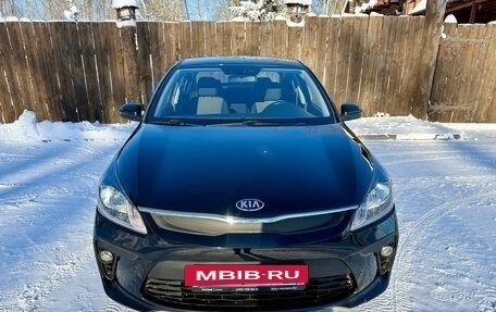 KIA Rio IV, 2018 год, 1 415 000 рублей, 2 фотография