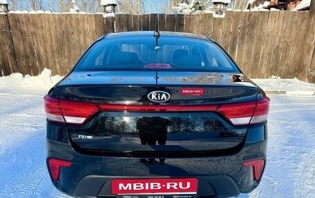 KIA Rio IV, 2018 год, 1 415 000 рублей, 12 фотография