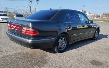 Mercedes-Benz E-Класс, 2000 год, 430 000 рублей, 3 фотография