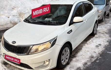 KIA Rio III рестайлинг, 2013 год, 1 050 000 рублей, 2 фотография