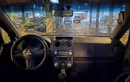 Mitsubishi Colt VI рестайлинг, 2004 год, 350 000 рублей, 4 фотография