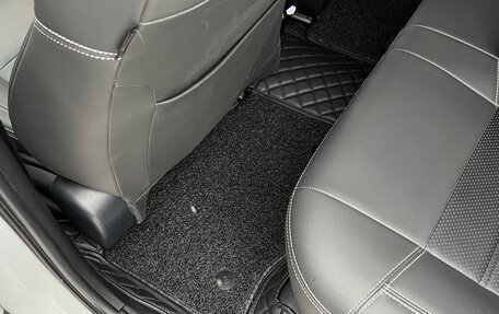 Toyota RAV4, 2018 год, 15 фотография