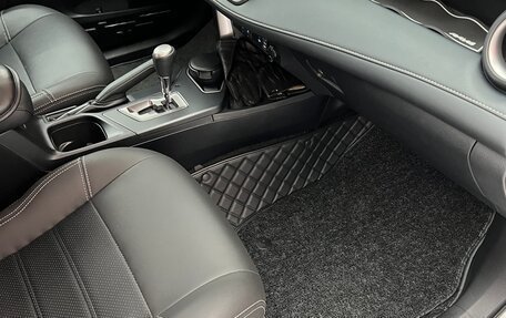 Toyota RAV4, 2018 год, 11 фотография