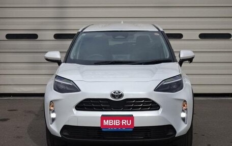 Toyota Yaris Cross, 2023 год, 1 250 000 рублей, 1 фотография