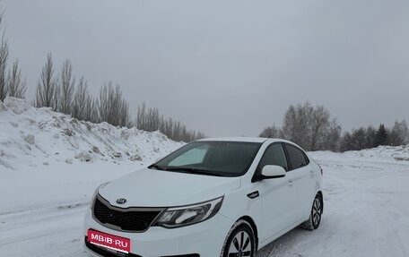 KIA Rio III рестайлинг, 2016 год, 1 030 000 рублей, 1 фотография