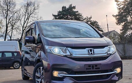 Honda Stepwgn IV, 2015 год, 2 250 000 рублей, 1 фотография