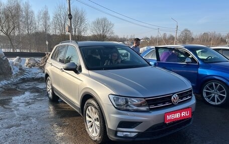 Volkswagen Tiguan II, 2017 год, 1 825 000 рублей, 1 фотография