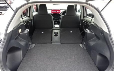 Toyota Yaris Cross, 2023 год, 1 250 000 рублей, 10 фотография