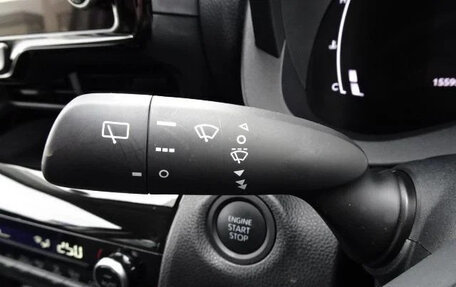 Toyota Yaris Cross, 2023 год, 1 250 000 рублей, 15 фотография