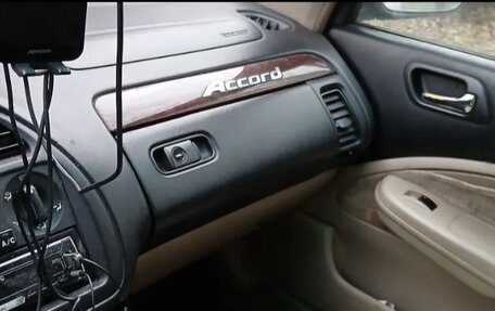 Honda Accord VII рестайлинг, 2000 год, 240 000 рублей, 7 фотография