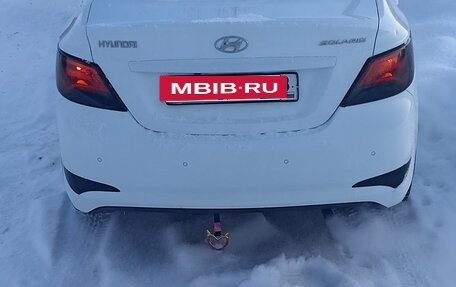 Hyundai Solaris II рестайлинг, 2015 год, 1 100 000 рублей, 2 фотография