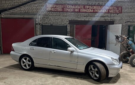 Mercedes-Benz C-Класс, 2000 год, 520 000 рублей, 2 фотография