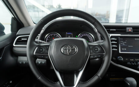 Toyota Camry, 2018 год, 2 395 000 рублей, 13 фотография