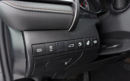 Toyota Camry, 2018 год, 2 395 000 рублей, 17 фотография