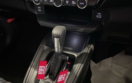 Honda Vezel, 2025 год, 2 230 000 рублей, 17 фотография