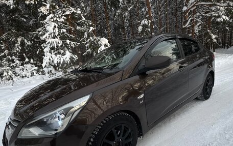 Hyundai Solaris II рестайлинг, 2016 год, 965 000 рублей, 3 фотография