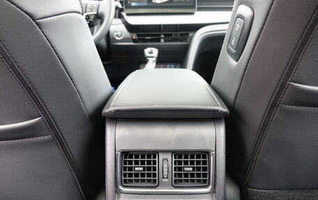 Toyota Camry, 2025 год, 5 090 000 рублей, 21 фотография