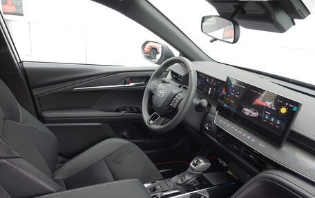 Toyota Camry, 2025 год, 5 090 000 рублей, 24 фотография