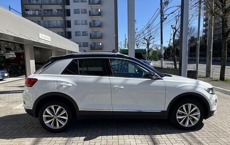 Volkswagen T-Roc I, 2021 год, 1 250 000 рублей, 6 фотография
