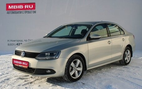Volkswagen Jetta VI, 2011 год, 939 000 рублей, 1 фотография