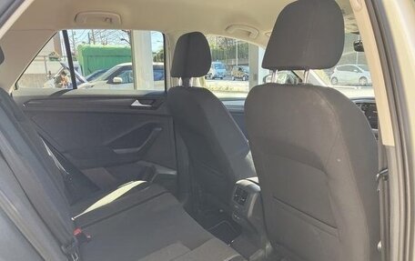 Volkswagen T-Roc I, 2021 год, 1 250 000 рублей, 17 фотография