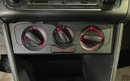 Volkswagen Polo VI (EU Market), 2014 год, 635 000 рублей, 23 фотография