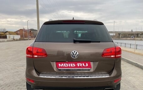 Volkswagen Touareg III, 2011 год, 1 950 000 рублей, 6 фотография